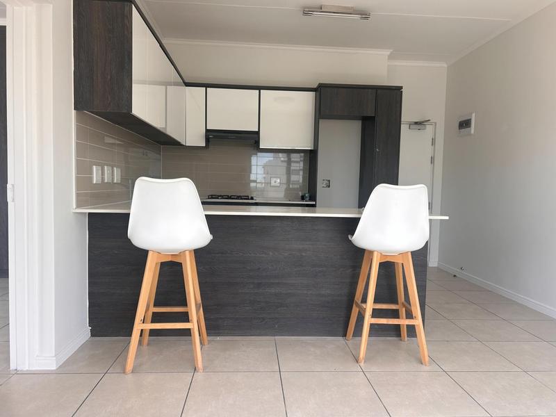 To Let 1 Bedroom Property for Rent in Sandown Western Cape